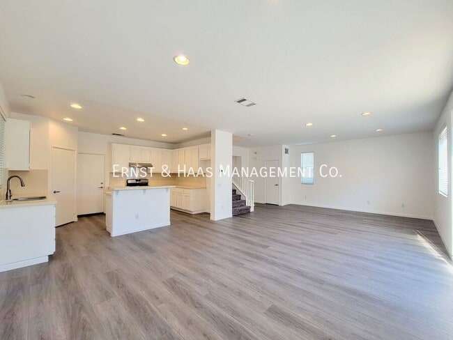 Building Photo - 17528 Yellowwood Way