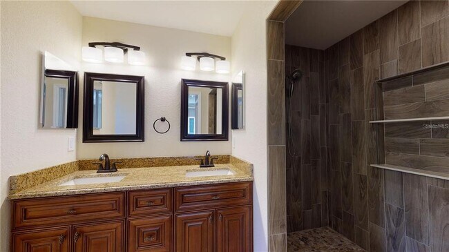 Building Photo - 4851 Kennett St