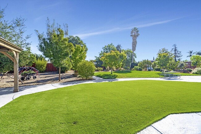 Building Photo - Remodeled 4-Bedroom San Jose Home With Lar...
