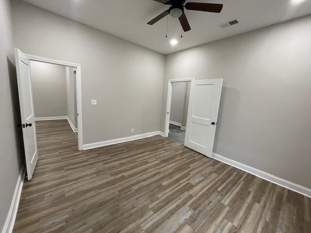 Building Photo - 1045 Ayers St