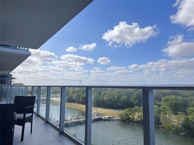 Building Photo - 16385 Biscayne Blvd