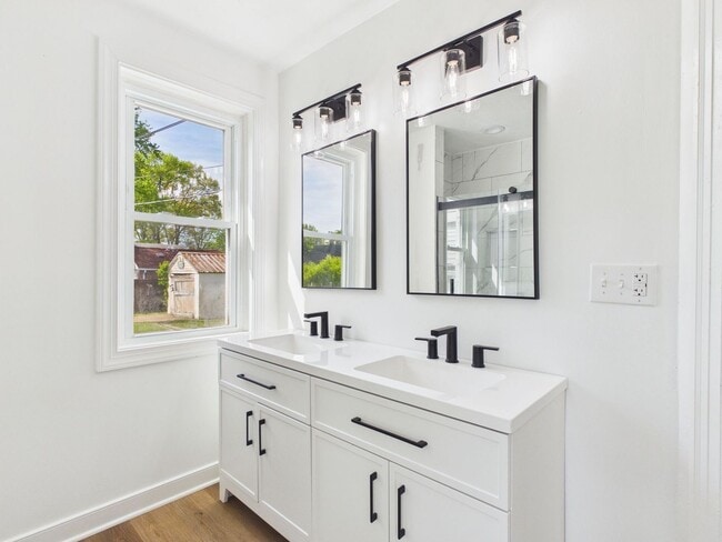 Building Photo - 3600 Pilots Ln