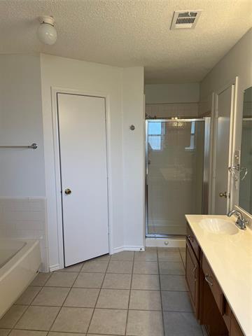 Building Photo - 1706 Oxford Dr
