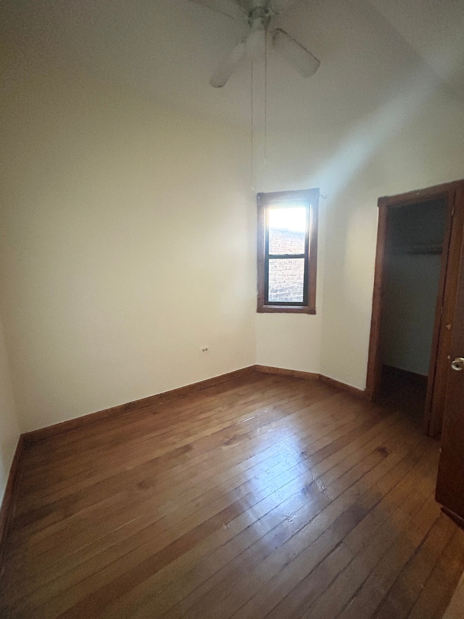 Building Photo - 2827 N Milwaukee Ave