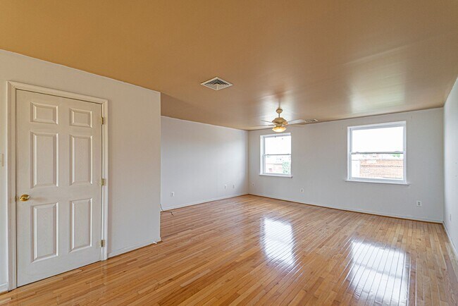 Building Photo - 1635 Passyunk Ave