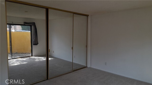 Building Photo - 25712 Le Parc