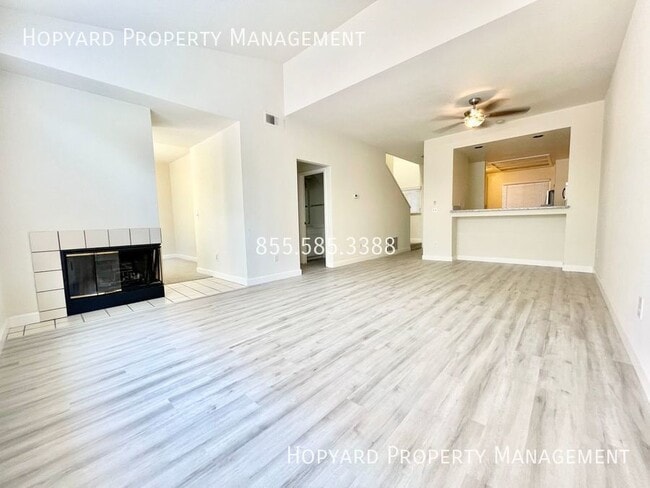 Building Photo - 416 St Emilion Ct