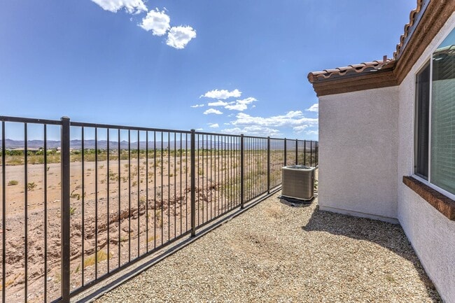 Building Photo - MUST SEE 3 bedroom Home!
