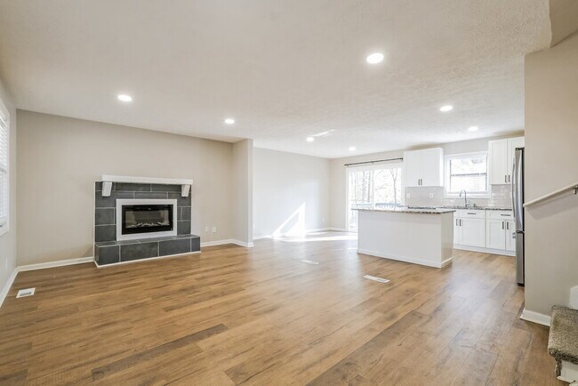 Building Photo - 2433 Anderson Mill Rd