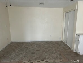 Building Photo - 632 N Birch Ave