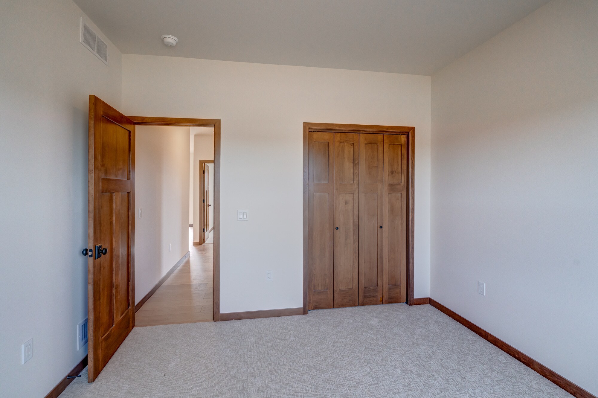 Building Photo - 103 Graelyn Cir