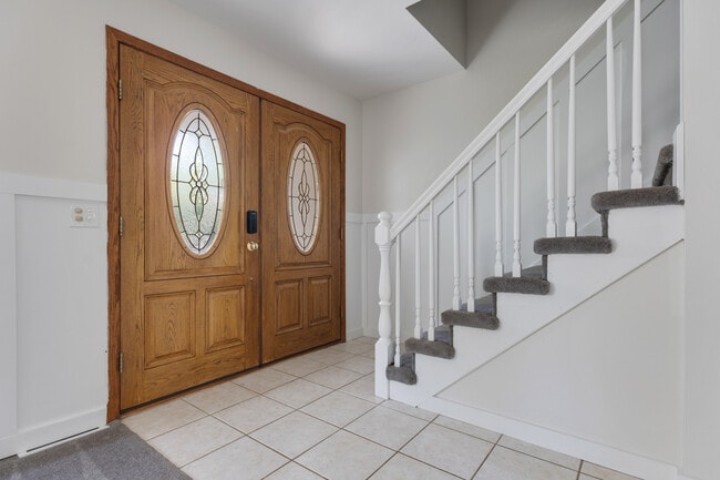 Building Photo - 616 Blue Spruce Ln