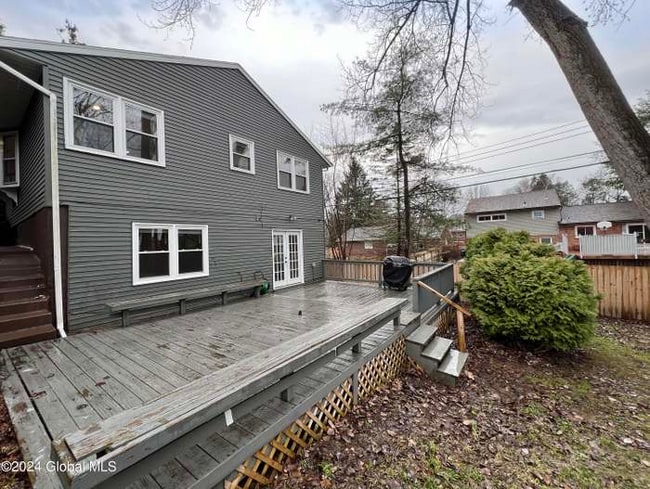 Building Photo - 98 Ormond St