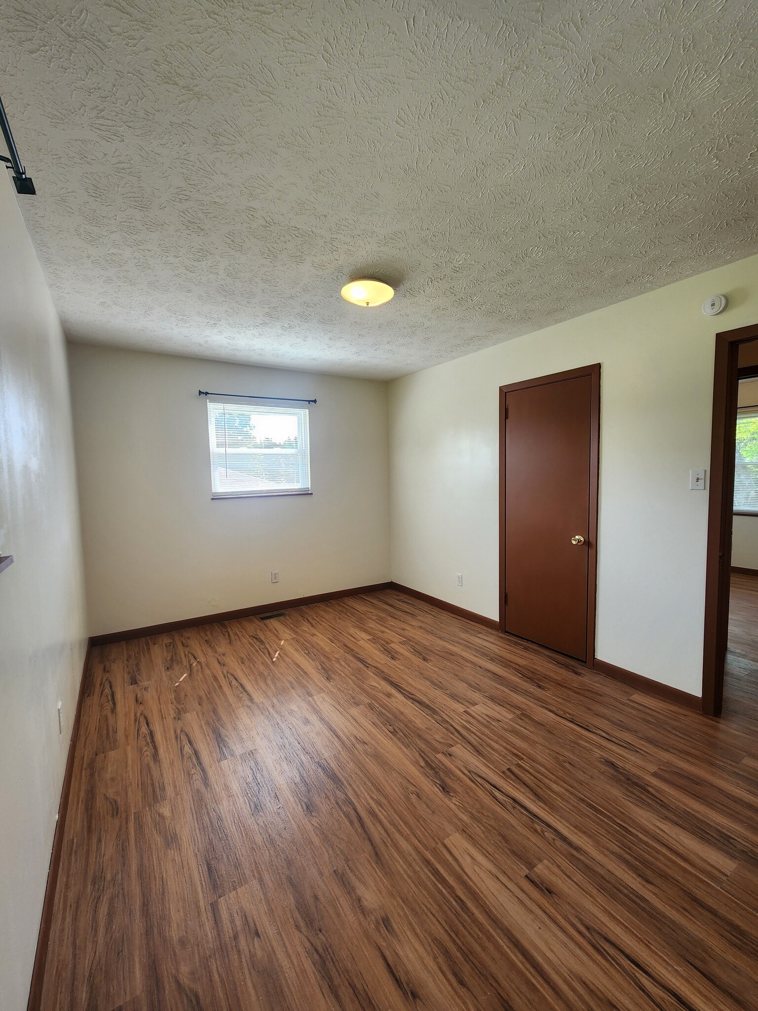 Master BR - 1605 Woodrow Dr