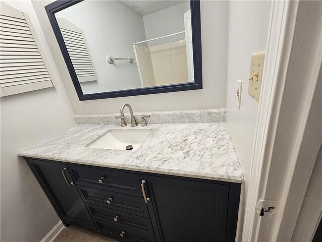 Building Photo - 4813 Hairston Pl