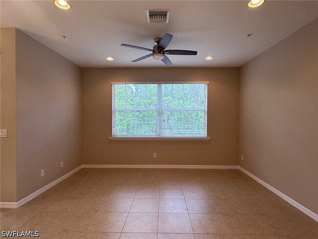 Building Photo - 23520 Alamanda Dr