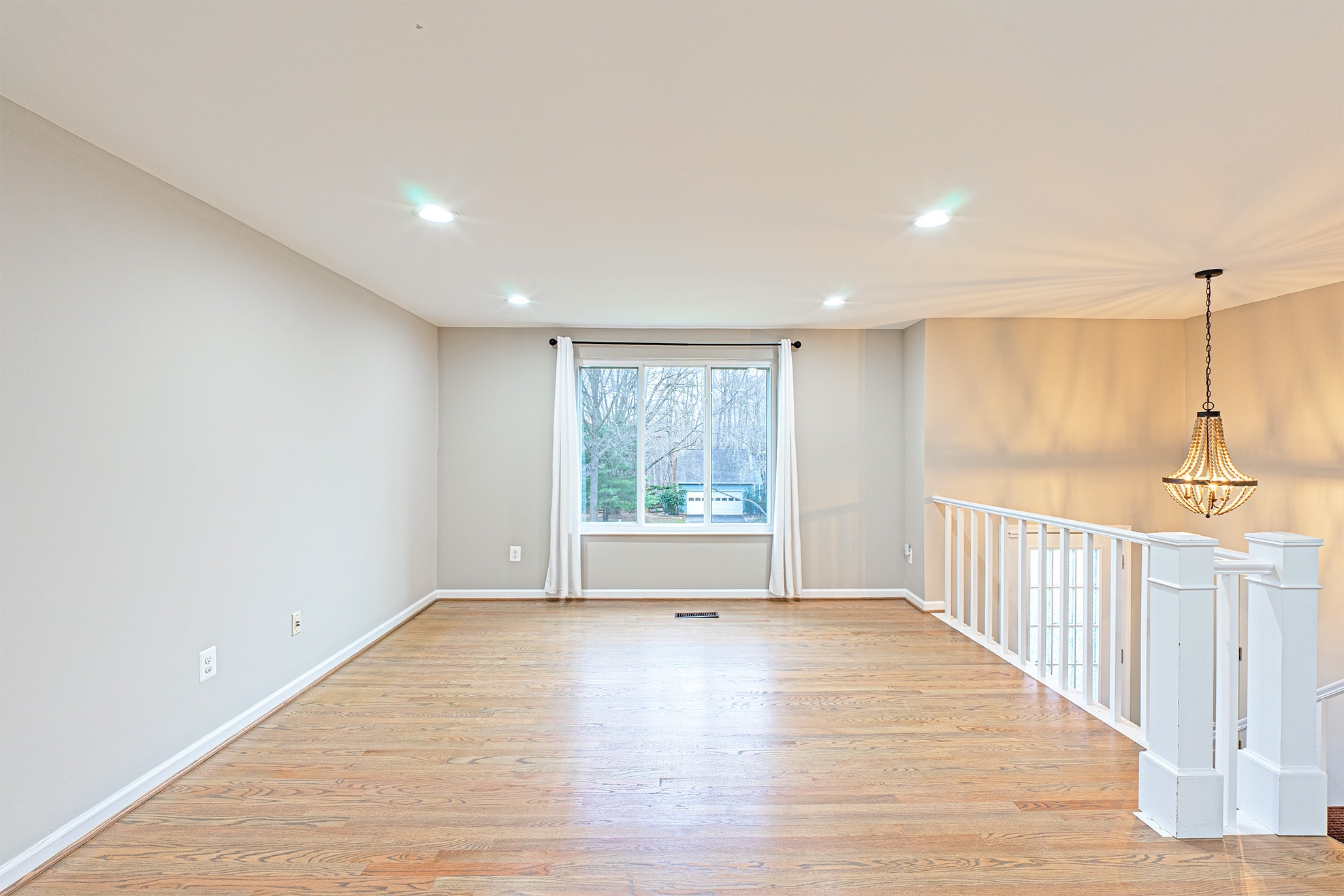 Building Photo - 9705 Locust Hill Dr