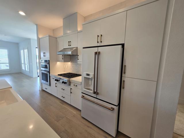 Building Photo - 8337 Distinctive Dr