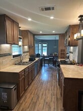 Building Photo - 221 Belaire Dr