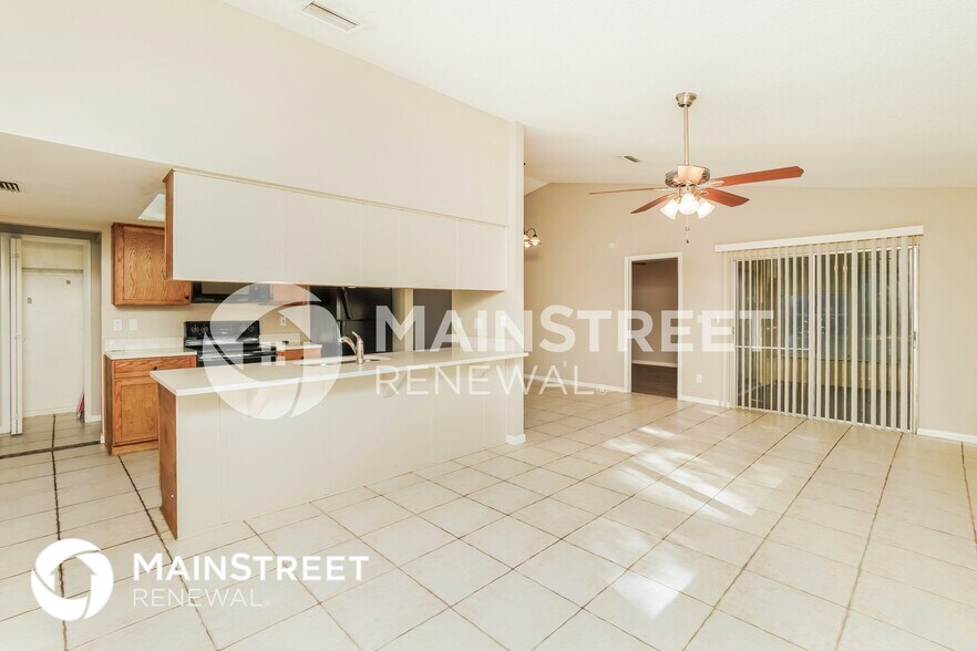 Building Photo - 5100 Lydia Ct