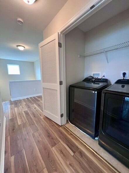Building Photo - 466 Racite Rd