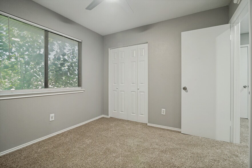 Secondary Bedroom - 2700 Cornell Dr