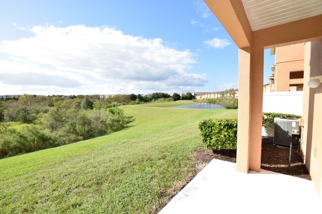 Building Photo - Beautiful 3 Bed 2.5 Bath Gated Condo for R...