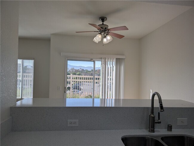 Building Photo - 2110 Almeria St