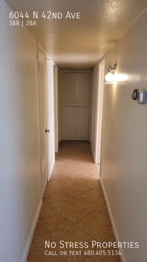 Building Photo - 6044 N 42nd Ave