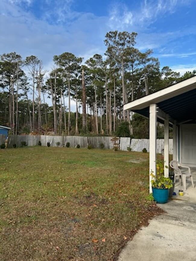 Building Photo - One Bedroom loft apartment for rent in Manteo