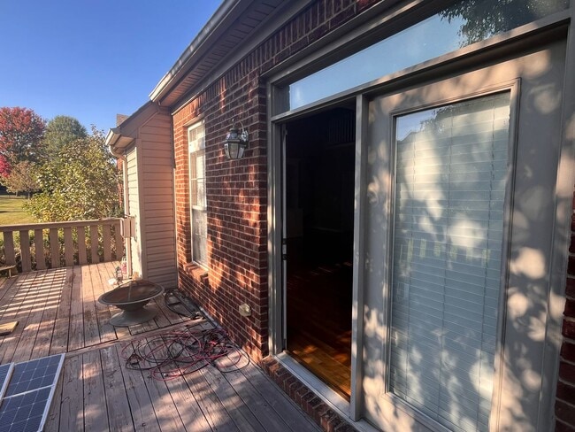 Building Photo - Beautiful 4 Bed in Hamburg!