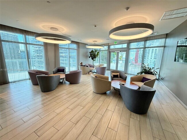 Building Photo - 1100 S Miami Ave