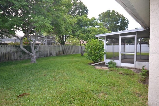Building Photo - 2357 White Oak Cir