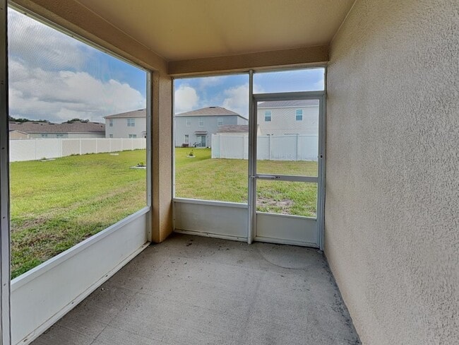 Building Photo - 1043 Bethpage Rd