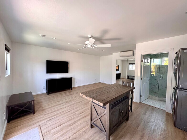 Living / Sleeping Area - 3541 Helms Ave