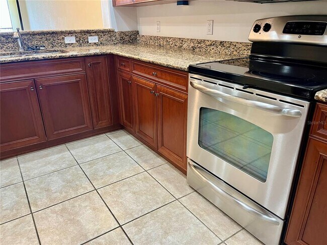 Building Photo - 1340 Rock Dove Ct