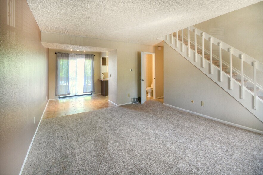 Building Photo - 16 Old Broadmoor Rd