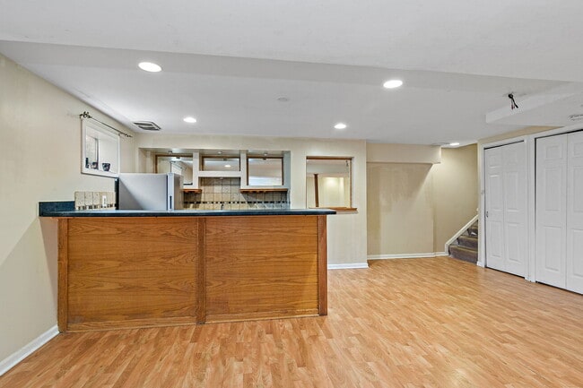 Building Photo - 1440 Eliot Trail