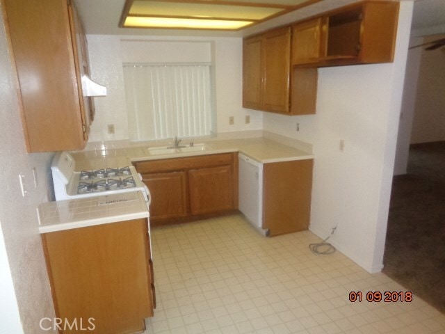 Building Photo - 27192 Rainbow Creek Dr
