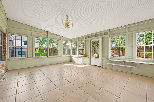 Building Photo - 8427 Brickhaven Ln