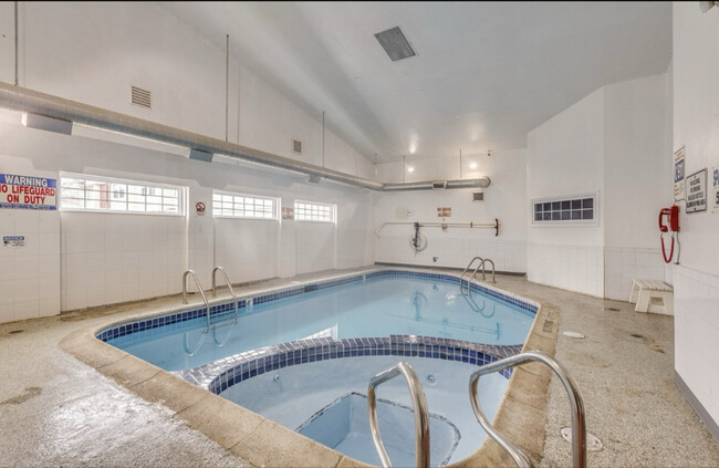 Building Photo - 1225 Wyndham Ct