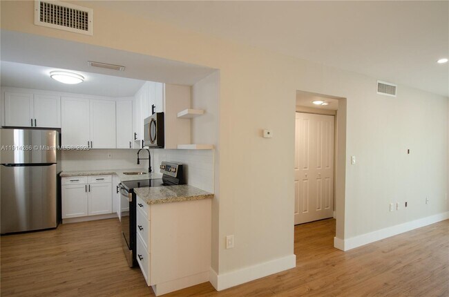 Building Photo - 8281 SW 128th St