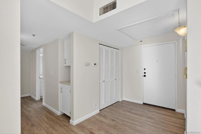 Building Photo - 3980 Faircross Pl