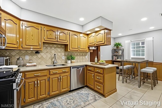 Building Photo - 518 Orchard Pl
