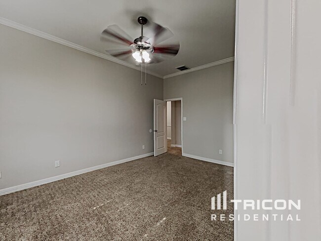 Building Photo - 7123 Durango Creek Dr
