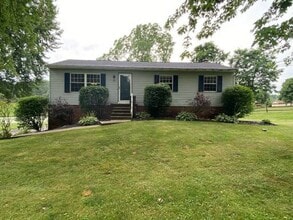 Building Photo - 60 Judson Rd