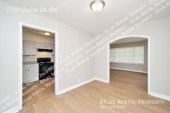 Building Photo - 2700 Union Dr NW