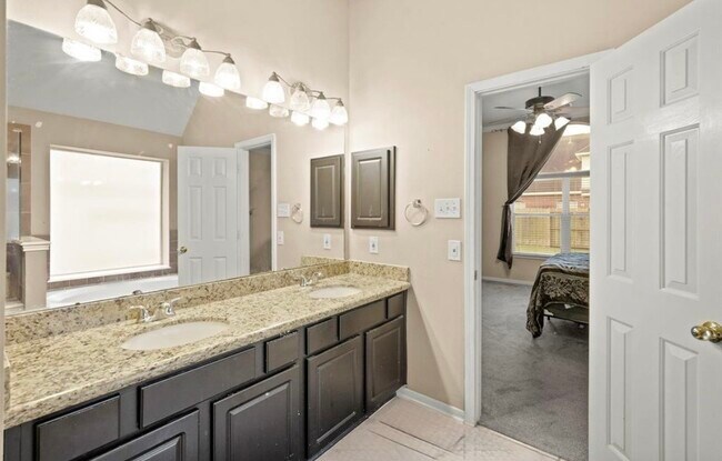 Building Photo - 3106 Valley Ct