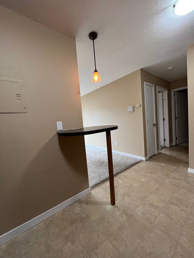 Building Photo - 3729 Snelling Ave