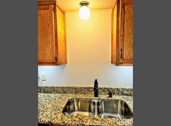 Building Photo - 382 Waterside Avenue